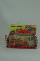 002 - Doll Houses