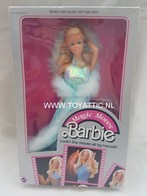 012 - Barbie doll playline - 1980 dolls