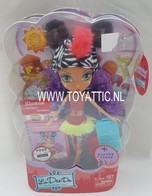 054 - Barbie doll playline - several dolls