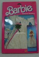107 - Barbie playline fashion