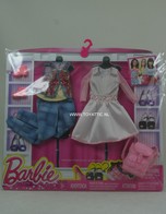 351 - Barbie playline fashion