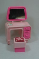 030 - Barbie playline furniture