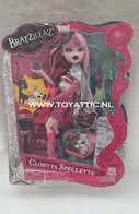 046 - Barbie doll playline - several dolls