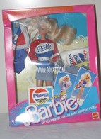 201 - Barbie doll playline - 1980 dolls 